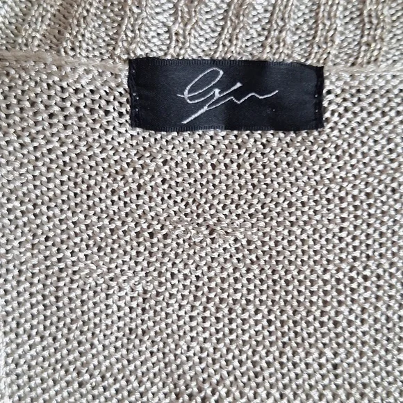 🎁Chic Metallic Cardigan Sweater Size M FREE with any Bundle Purchase - Picture 13 of 13